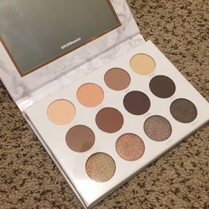 PÜR Soirée Diaries eyeshadow palette
